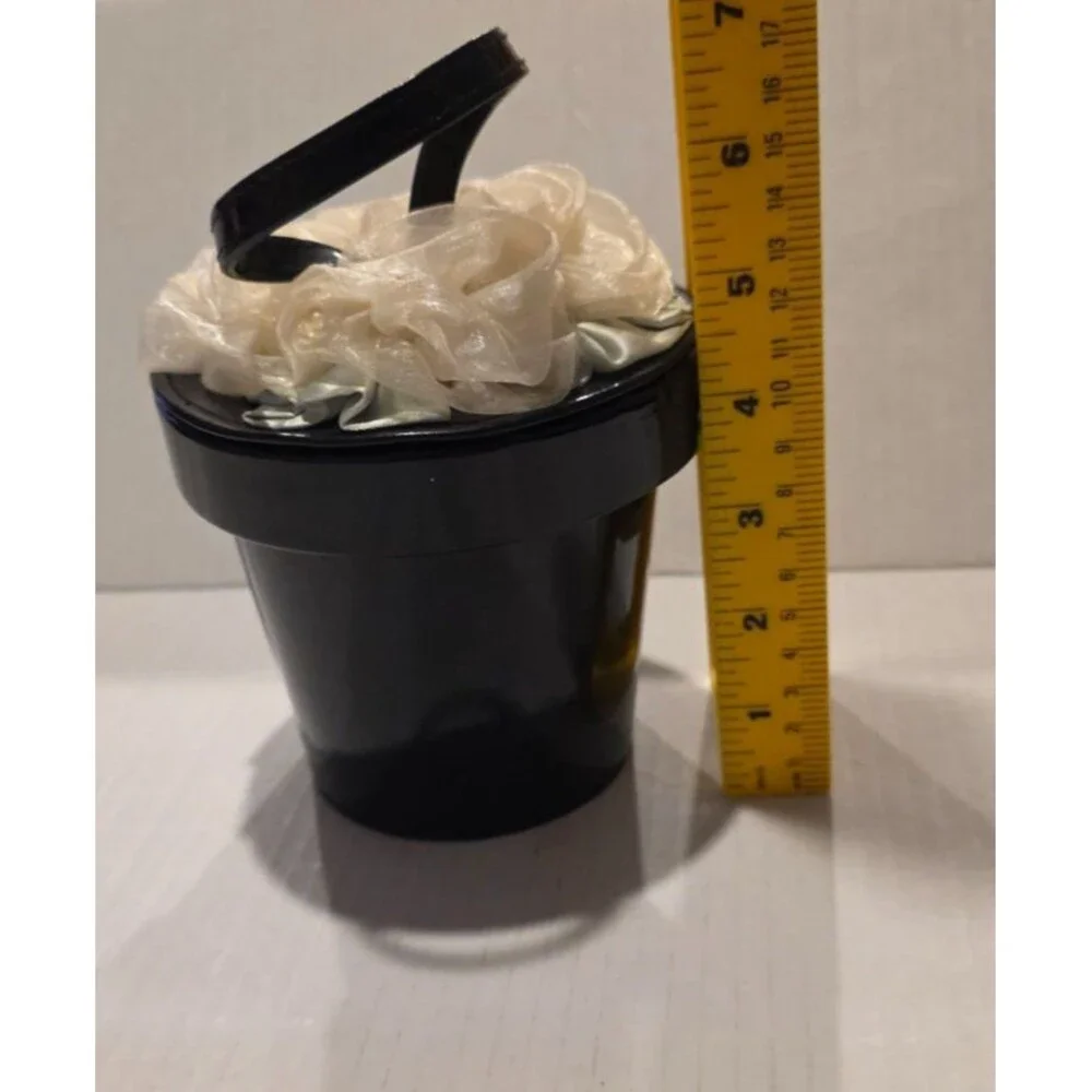 Roma Kids Classic Occasions Handbag Flower Bucket Bag FAO Schwarz Vintage 1999